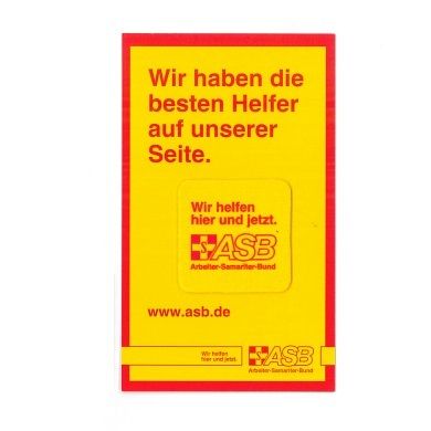 Gelber Displayreiniger, ASB-Logo und Text „Wir haben die besten Helfer auf unserer Seite“ sowie „www.asb.de“.