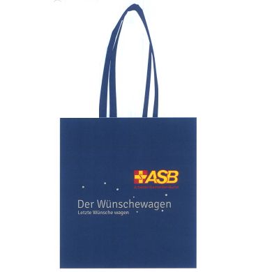 Blaue Stofftasche mit ASB-Logo und Schriftzug „Der Wünschewagen – Letzte Wünsche wagen“, zwei…